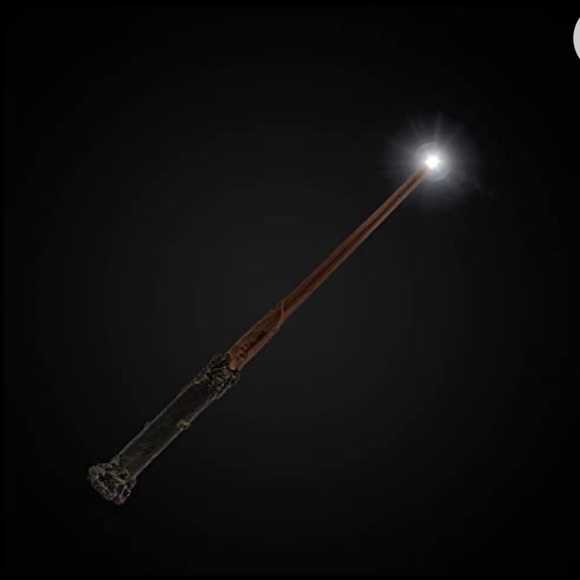 HARRY Potter Illuminating Wand Toys and Props - Picture 4 of 11